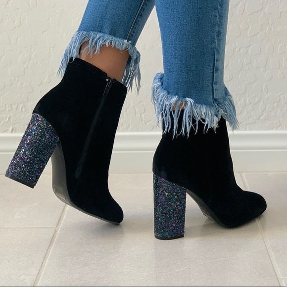 Velvet Textured Glittering Block Heel Ankle Boot - Picture 5 of 7